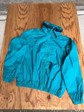 Columbia Windbreaker